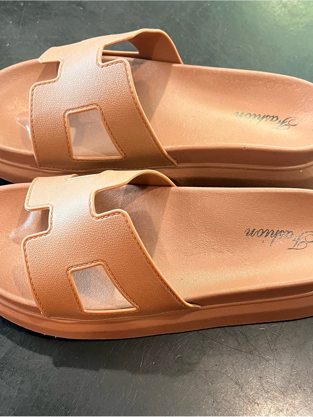 Women’s Tan Slide Sandals - Comfortable Fashion Slides